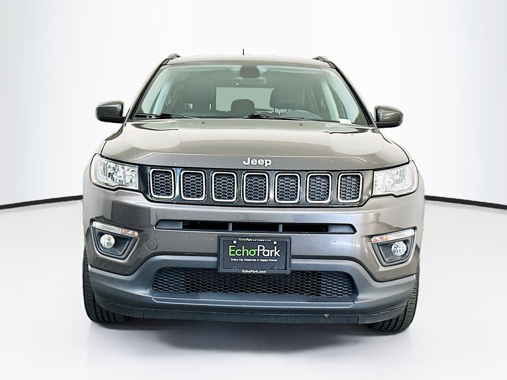 jeep compass 2018 3C4NJDBB0JT314910 image jeep compass 2018 3C4NJDBB0JT314910 image