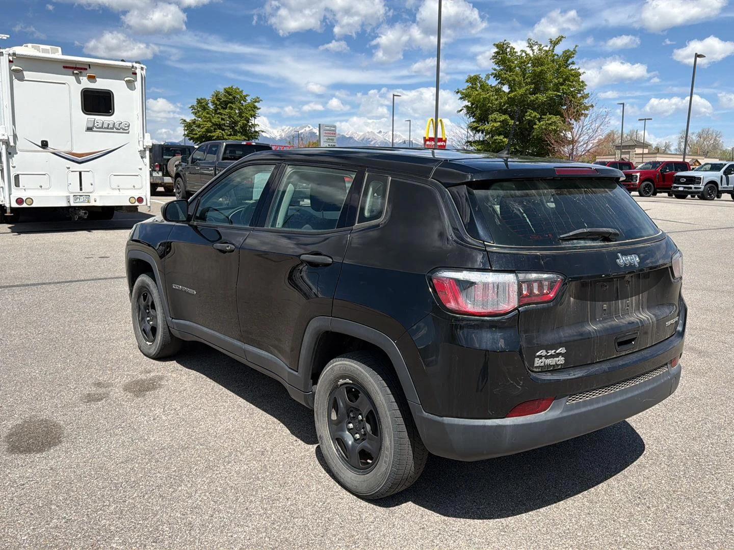 jeep compass 2018 3C4NJDAB8JT283844 image jeep compass 2018 3C4NJDAB8JT283844 image