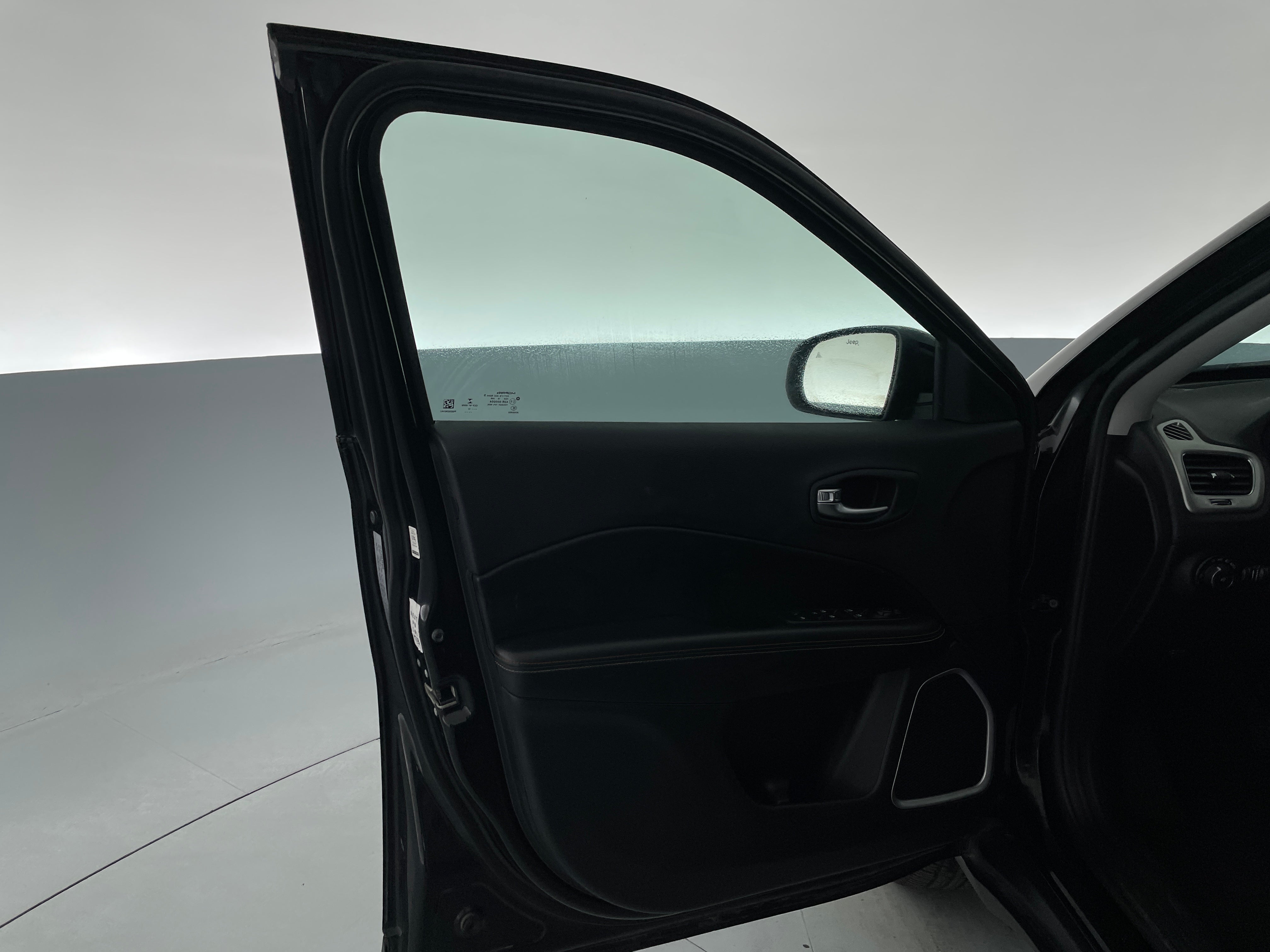 jeep compass 2018 3C4NJDBBXJT392403 image jeep compass 2018 3C4NJDBBXJT392403 image