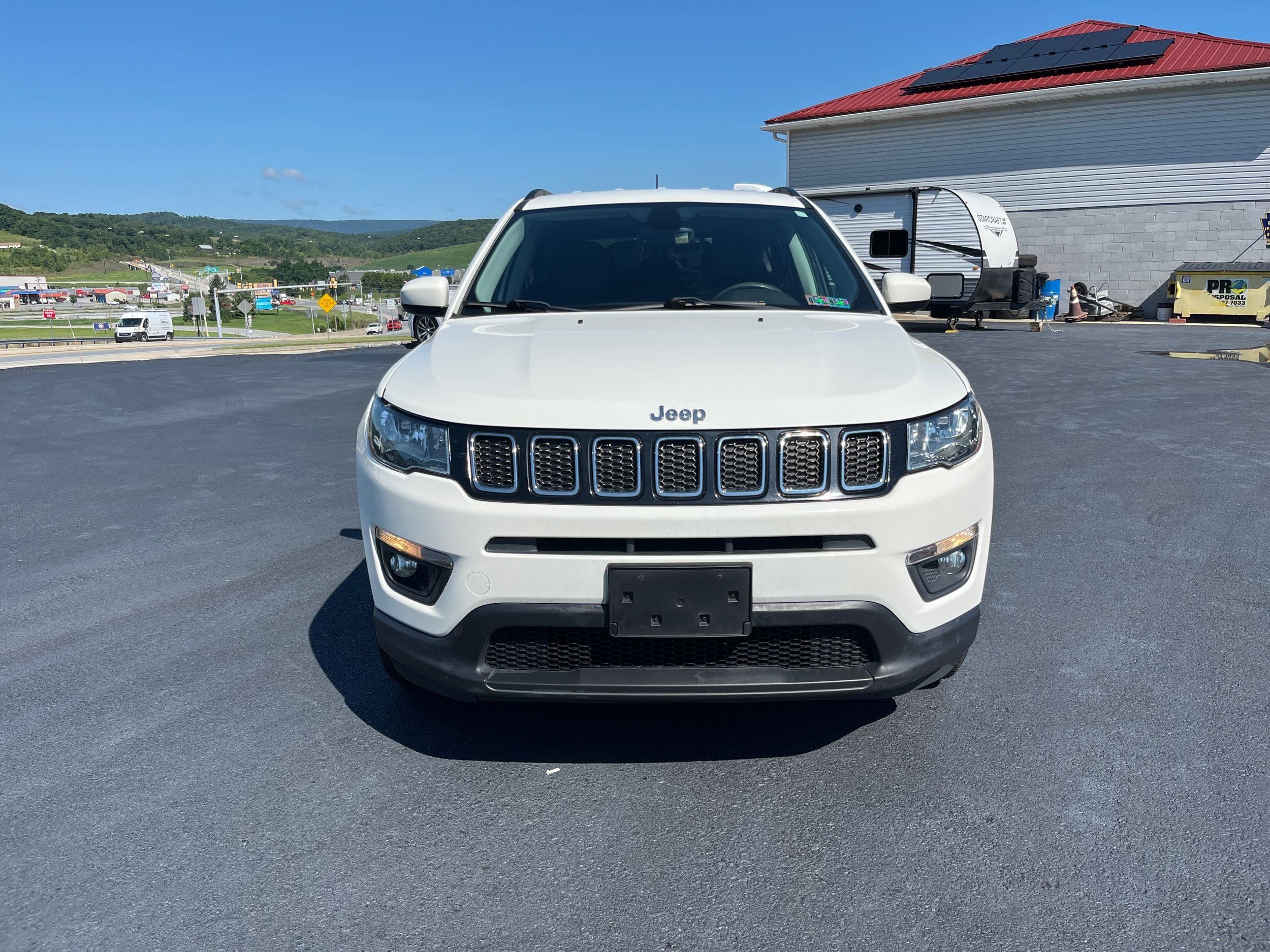 jeep compass 2018 3C4NJDBB1JT402154 image jeep compass 2018 3C4NJDBB1JT402154 image