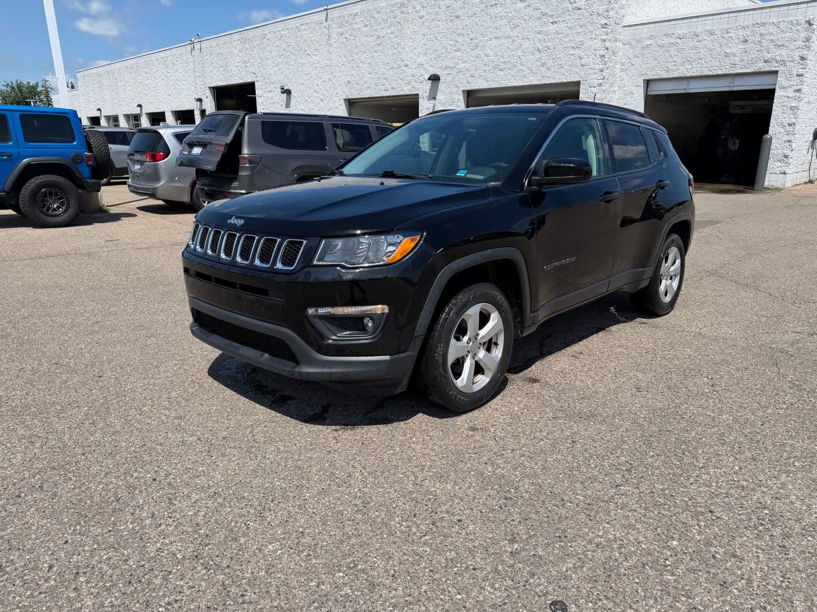 jeep compass 2018 3C4NJDBB5JT262397 image jeep compass 2018 3C4NJDBB5JT262397 image
