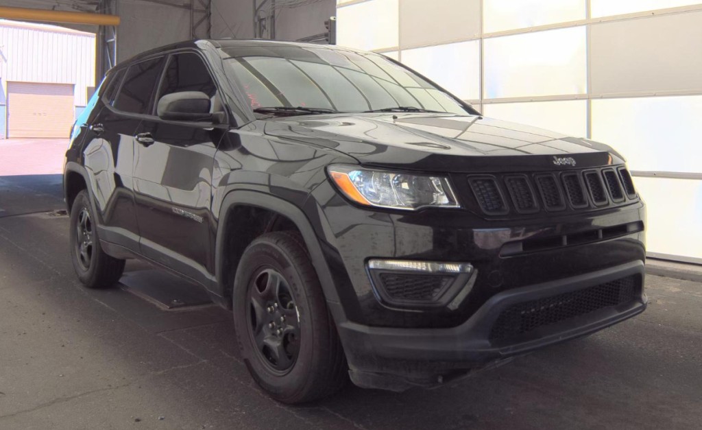 jeep compass 2018 3C4NJDAB6JT239955 image jeep compass 2018 3C4NJDAB6JT239955 image