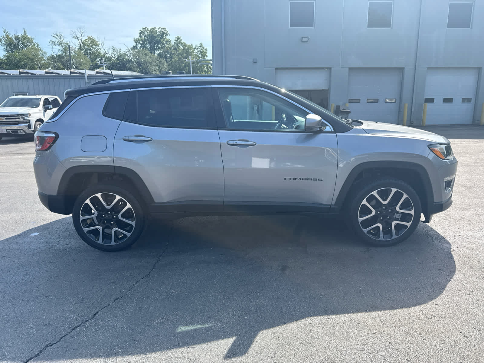 jeep compass 2018 3C4NJDCB8JT104991 image jeep compass 2018 3C4NJDCB8JT104991 image