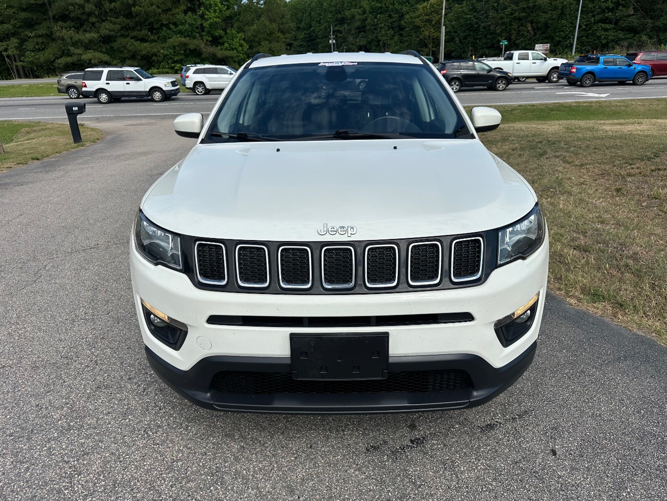 jeep compass 2018 3C4NJCBB7JT327728 image jeep compass 2018 3C4NJCBB7JT327728 image