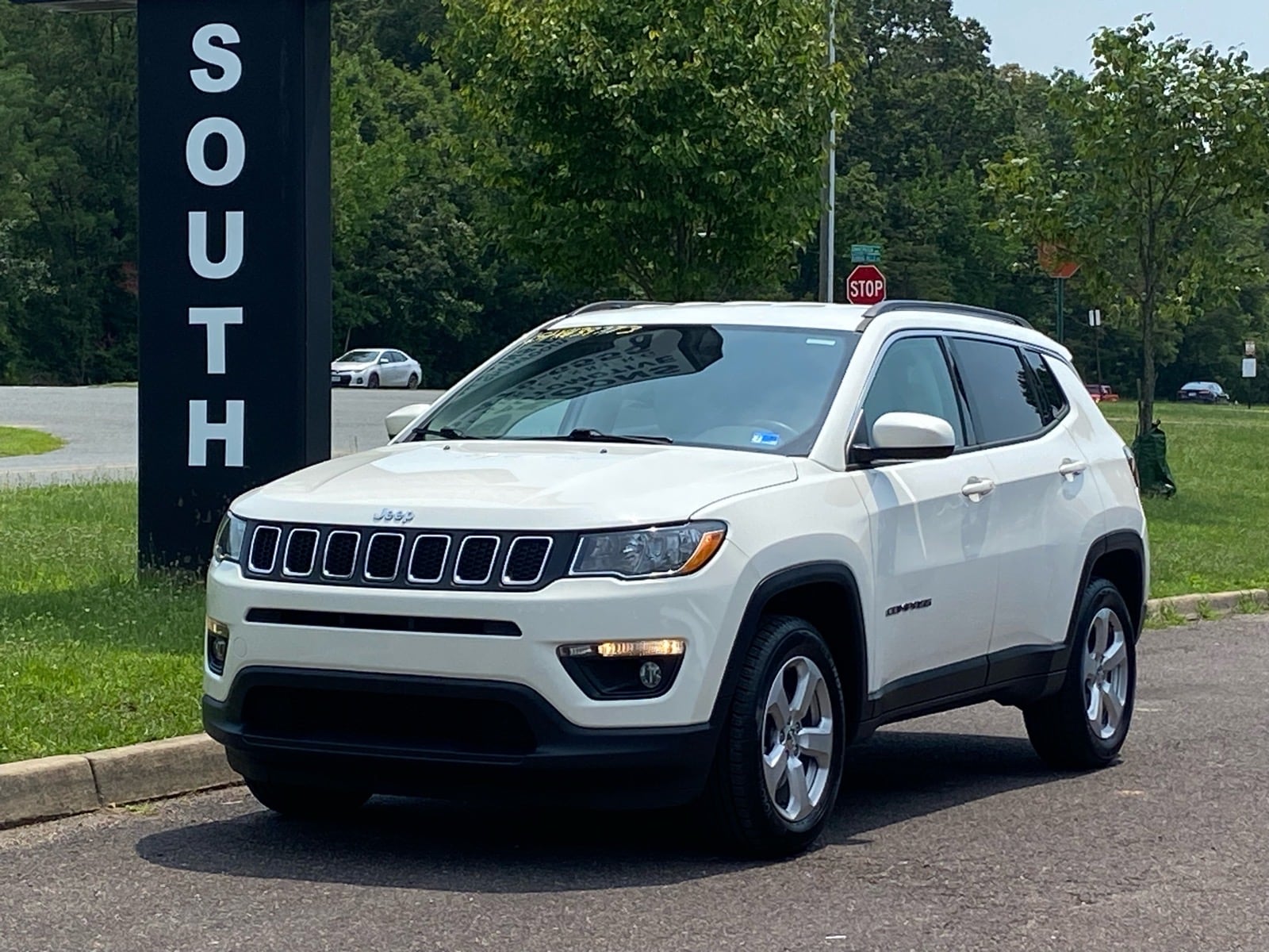 jeep compass 2018 3C4NJDBB0JT391115 image jeep compass 2018 3C4NJDBB0JT391115 image