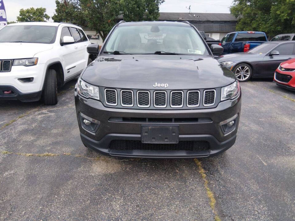 jeep compass 2018 3C4NJDBB2JT355376 image jeep compass 2018 3C4NJDBB2JT355376 image