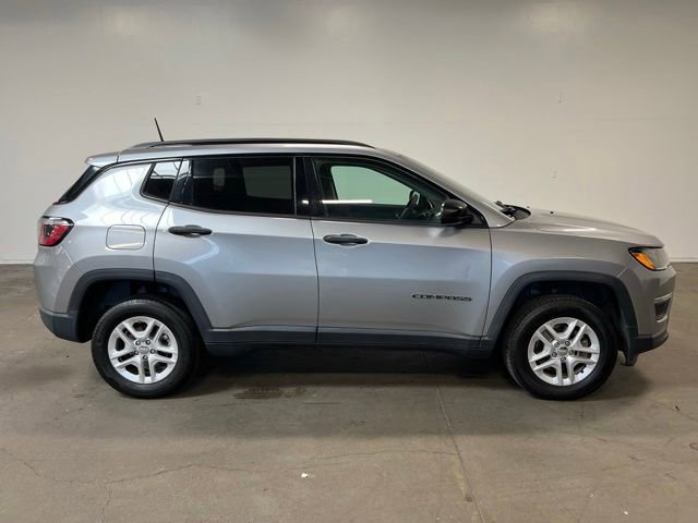 jeep compass 2018 3C4NJDAB8JT103259 image jeep compass 2018 3C4NJDAB8JT103259 image