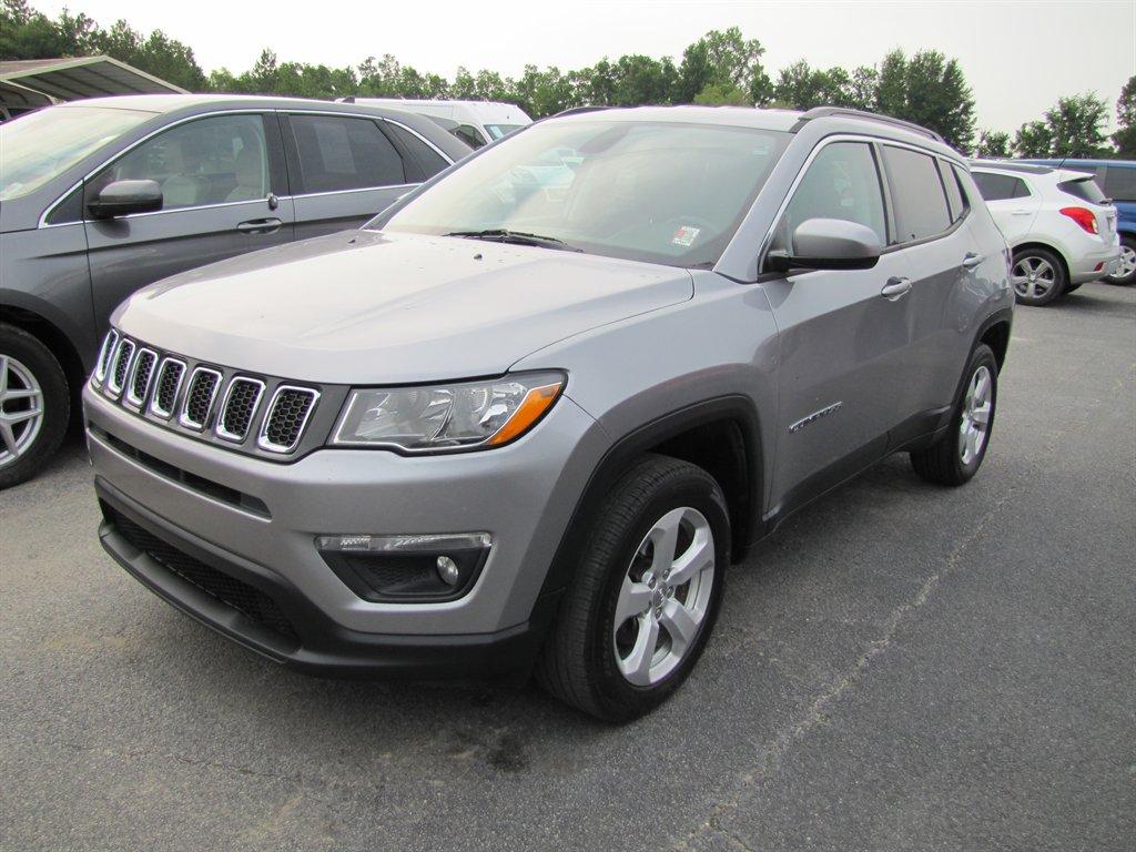 jeep compass 2018 3C4NJDBB6JT307752 image jeep compass 2018 3C4NJDBB6JT307752 image