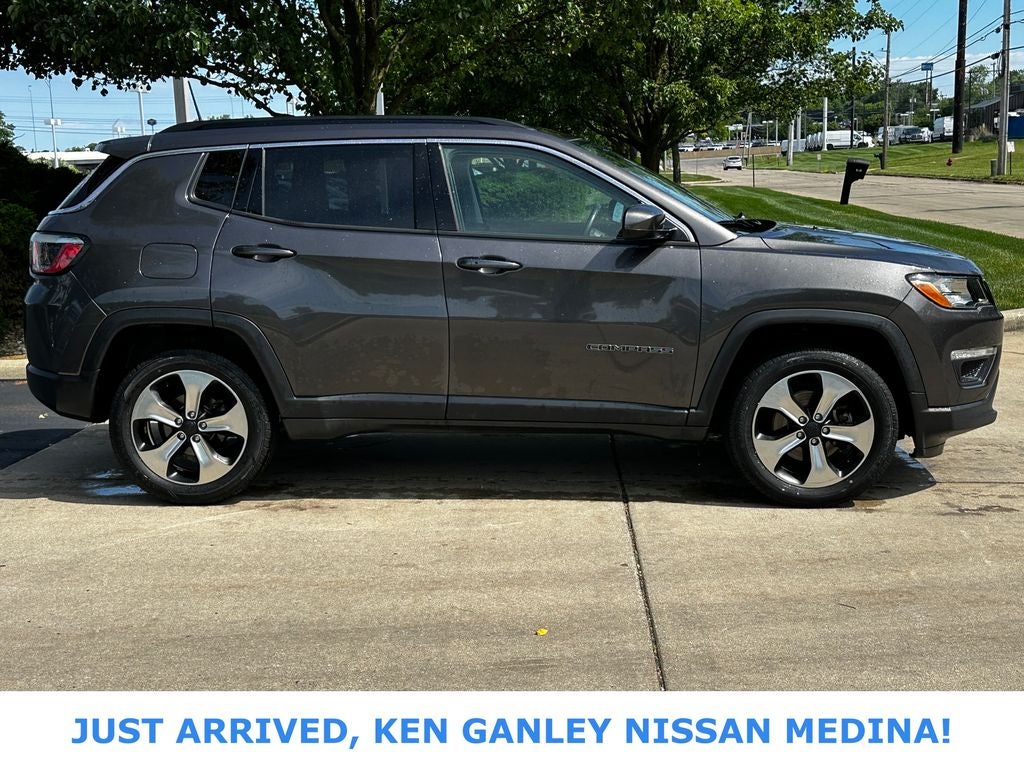 jeep compass 2018 3C4NJDBB1JT177489 image jeep compass 2018 3C4NJDBB1JT177489 image