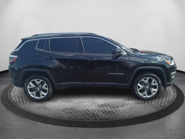 jeep compass 2018 3C4NJDCB2JT334204 image jeep compass 2018 3C4NJDCB2JT334204 image