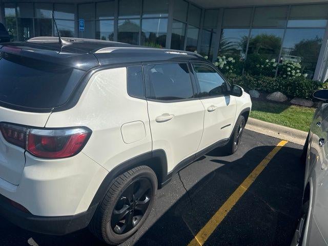 jeep compass 2018 3C4NJDBB0JT320593 image jeep compass 2018 3C4NJDBB0JT320593 image