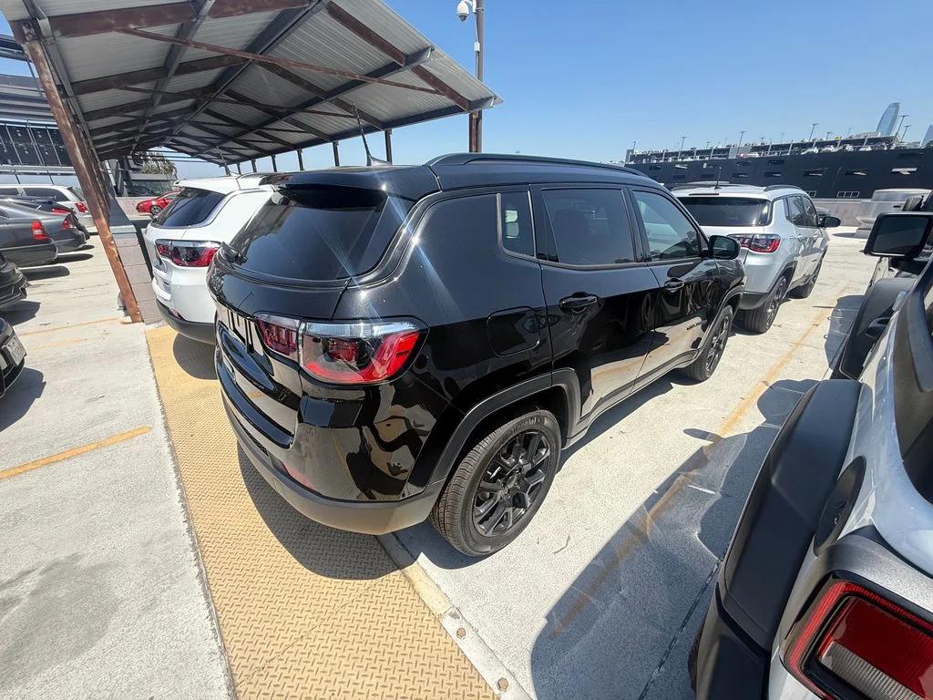 jeep compass 2026 3C4NJDBN7TT192575 image jeep compass 2026 3C4NJDBN7TT192575 image