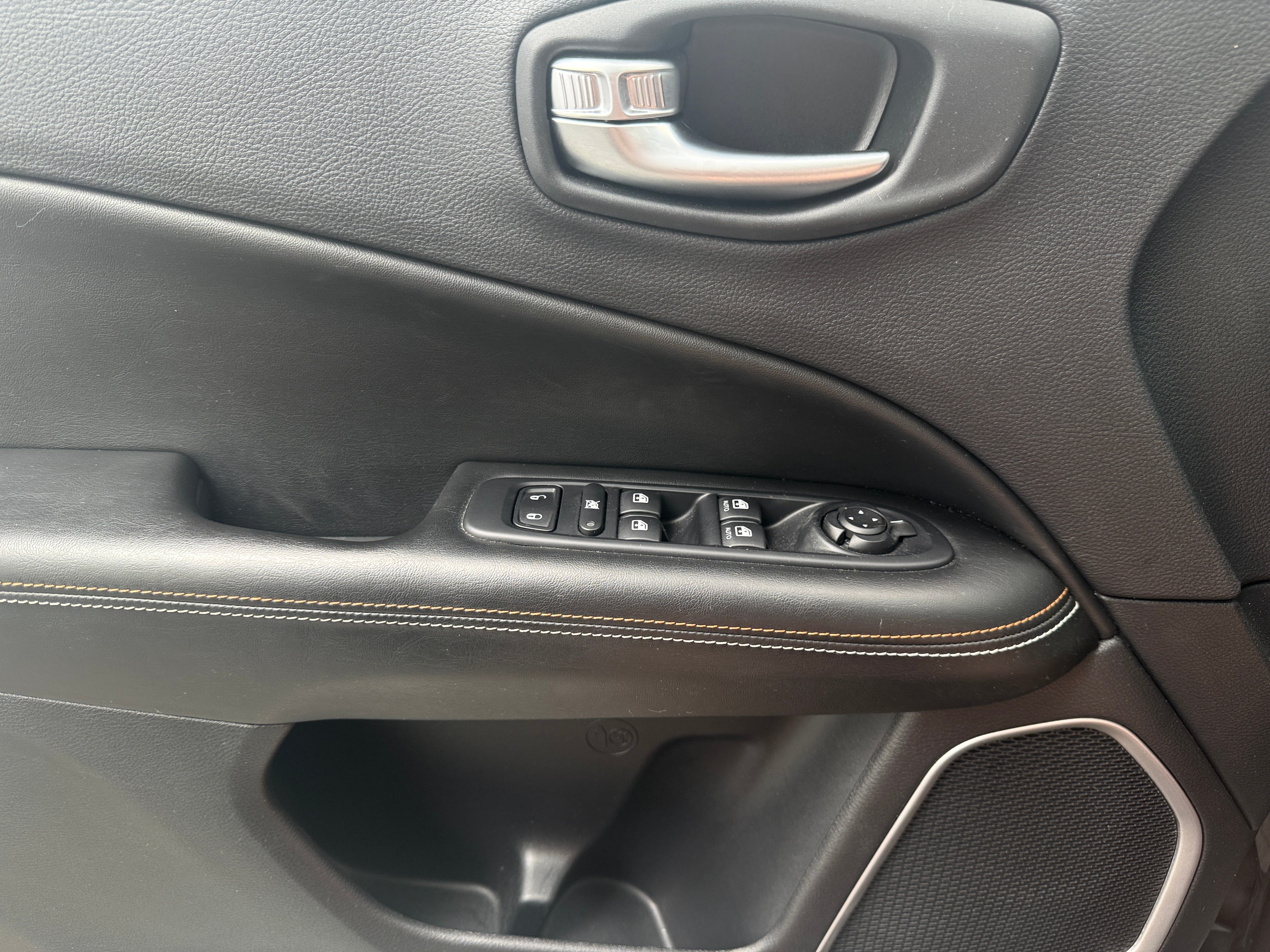 jeep compass 2021 3C4NJDBB5MT530143 image
