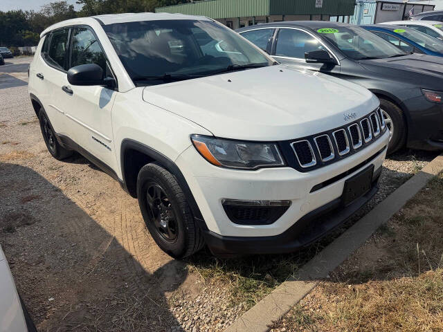 jeep compass 2021 3C4NJCAB5MT560304 image jeep compass 2021 3C4NJCAB5MT560304 image