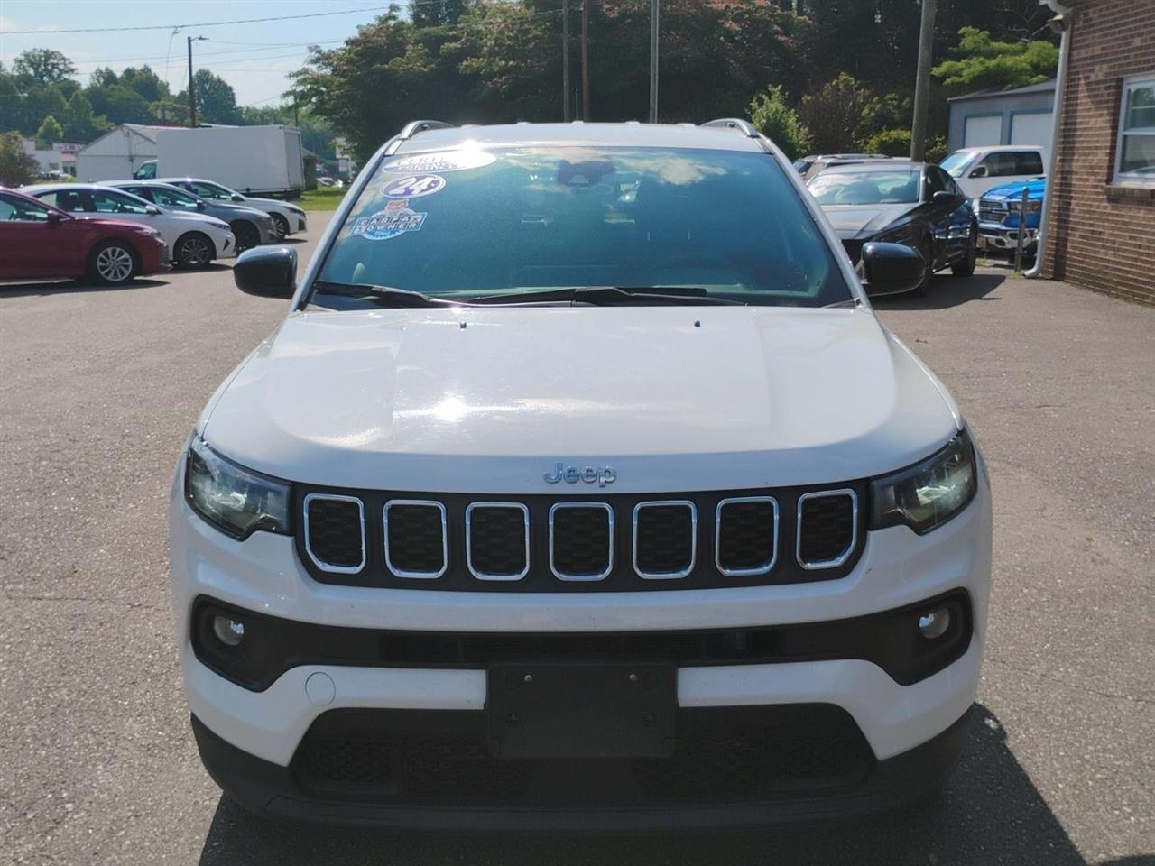 jeep compass 2024 3C4NJDBN4RT111427 image jeep compass 2024 3C4NJDBN4RT111427 image