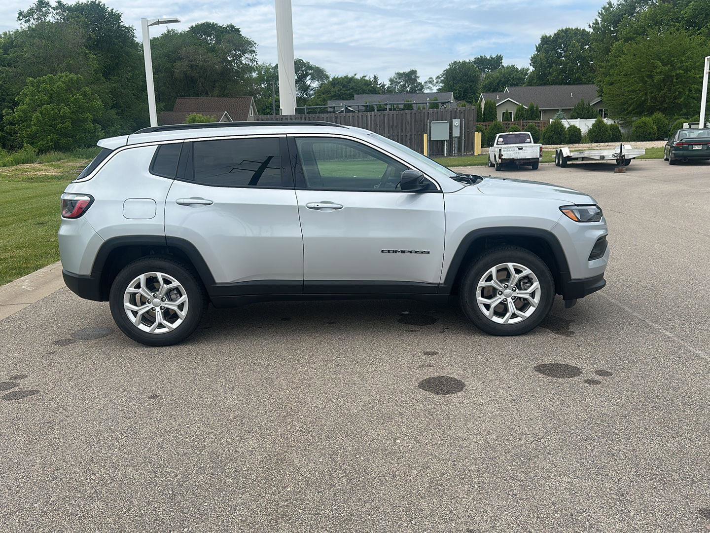 jeep compass 2024 3C4NJDBN3RT110124 image jeep compass 2024 3C4NJDBN3RT110124 image
