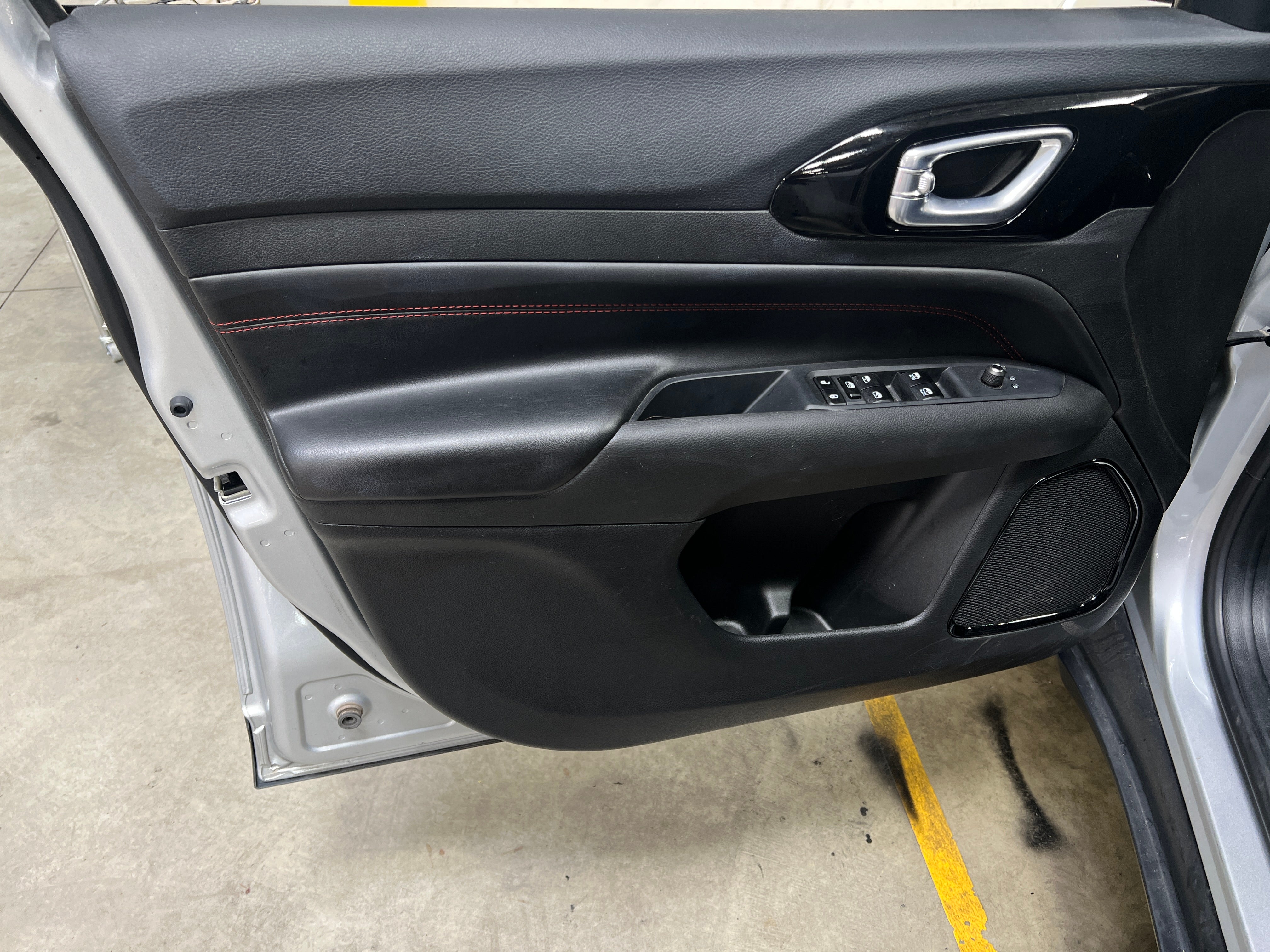 jeep compass 2025 3C4NJDDN6ST559087 image jeep compass 2025 3C4NJDDN6ST559087 image