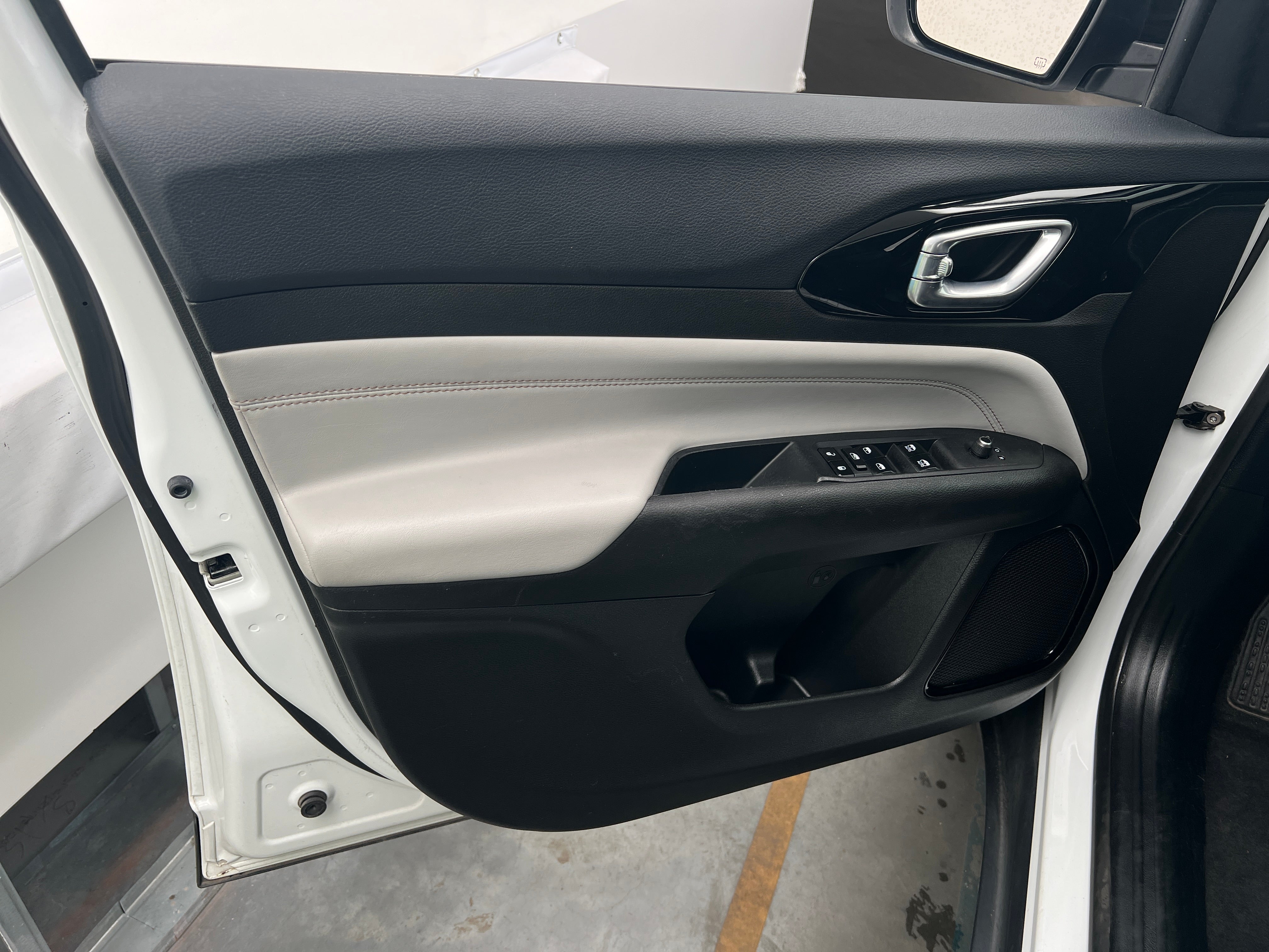 jeep compass 2025 3C4NJDCNXST592045 image jeep compass 2025 3C4NJDCNXST592045 image