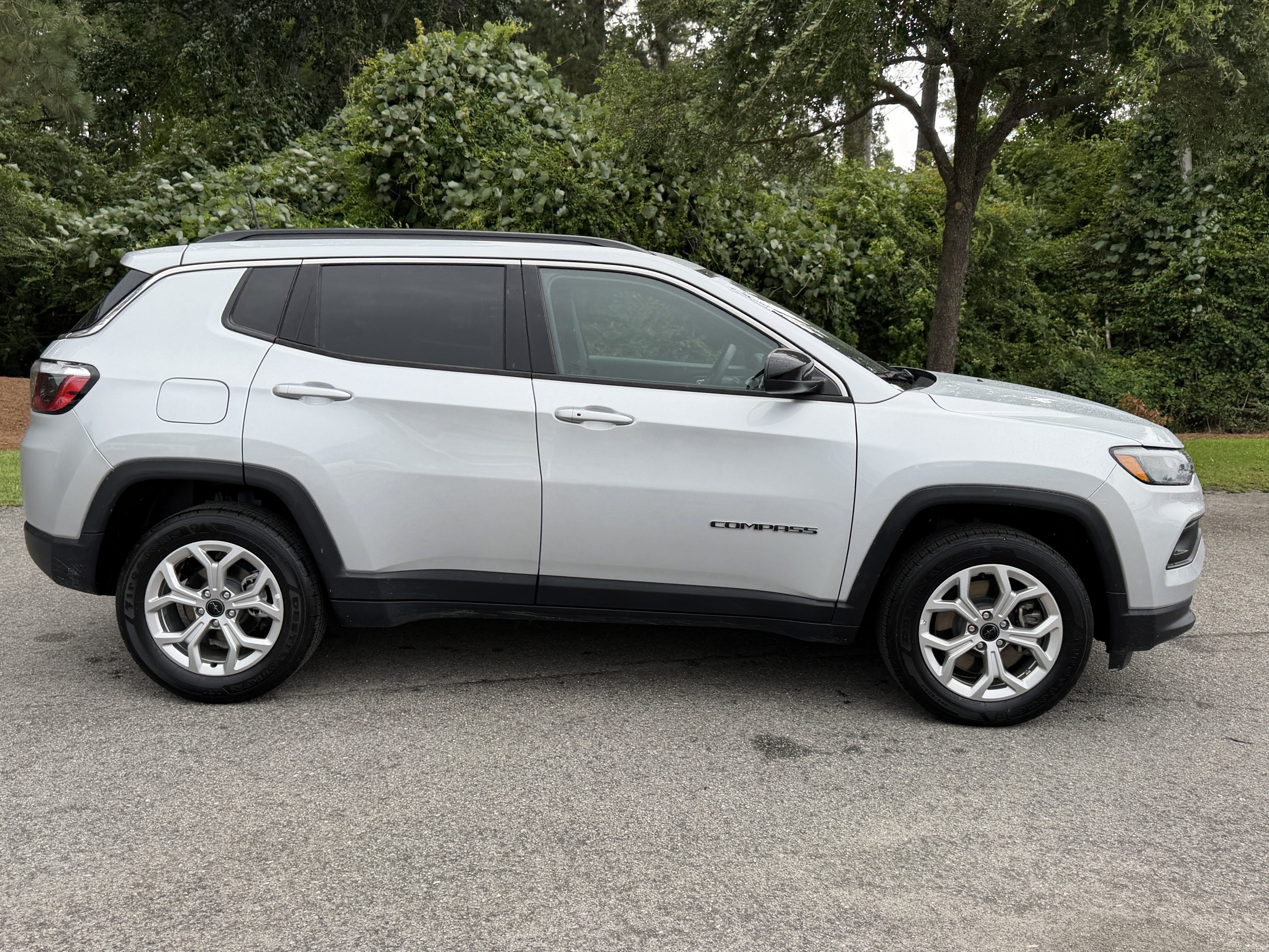 jeep compass 2025 3C4NJDBN7ST587130 image jeep compass 2025 3C4NJDBN7ST587130 image