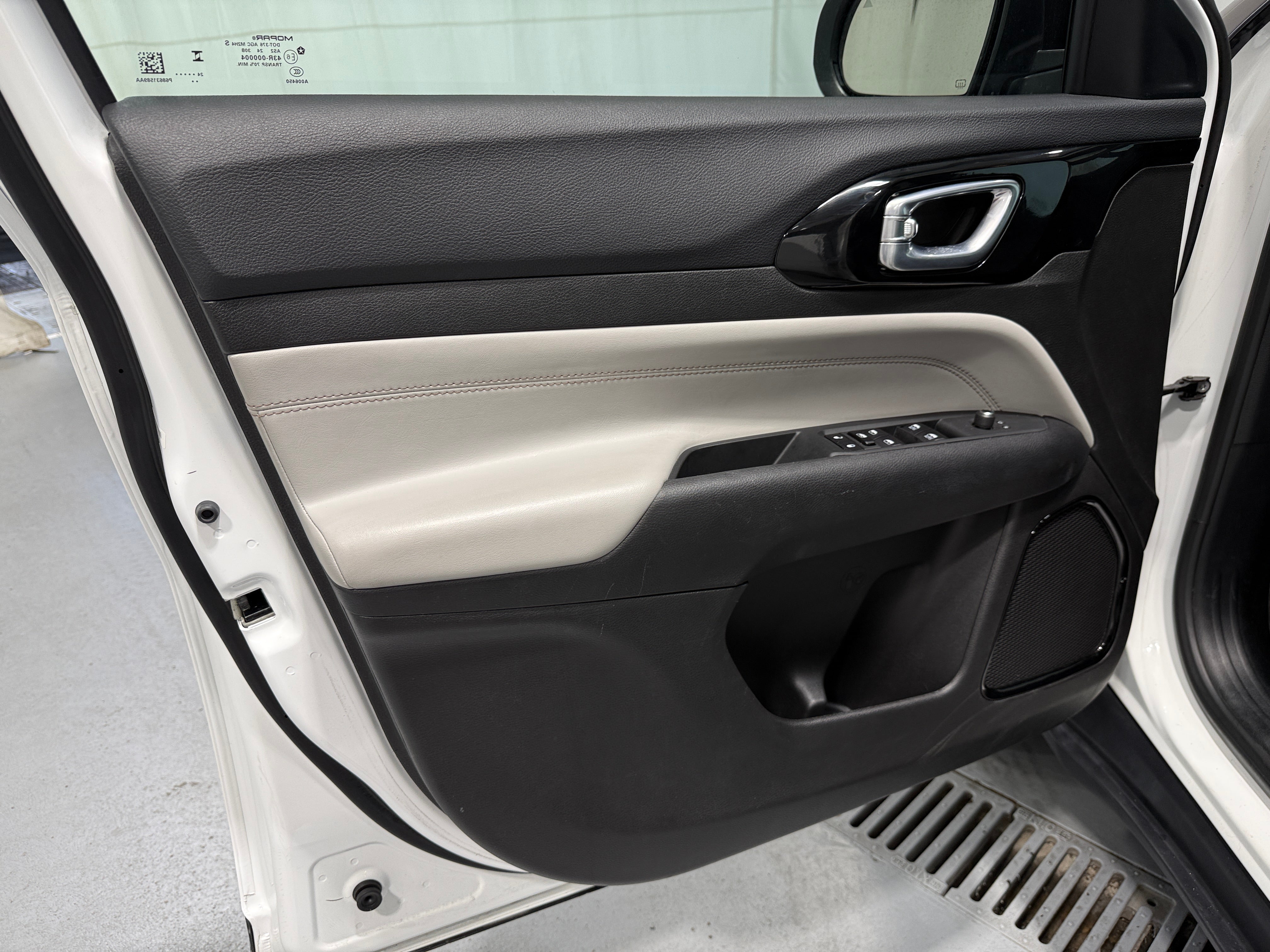 jeep compass 2025 3C4NJDCN5ST522405 image jeep compass 2025 3C4NJDCN5ST522405 image