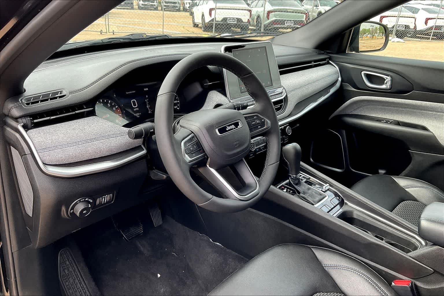 jeep compass 2025 3C4NJDBN1ST604245 image jeep compass 2025 3C4NJDBN1ST604245 image