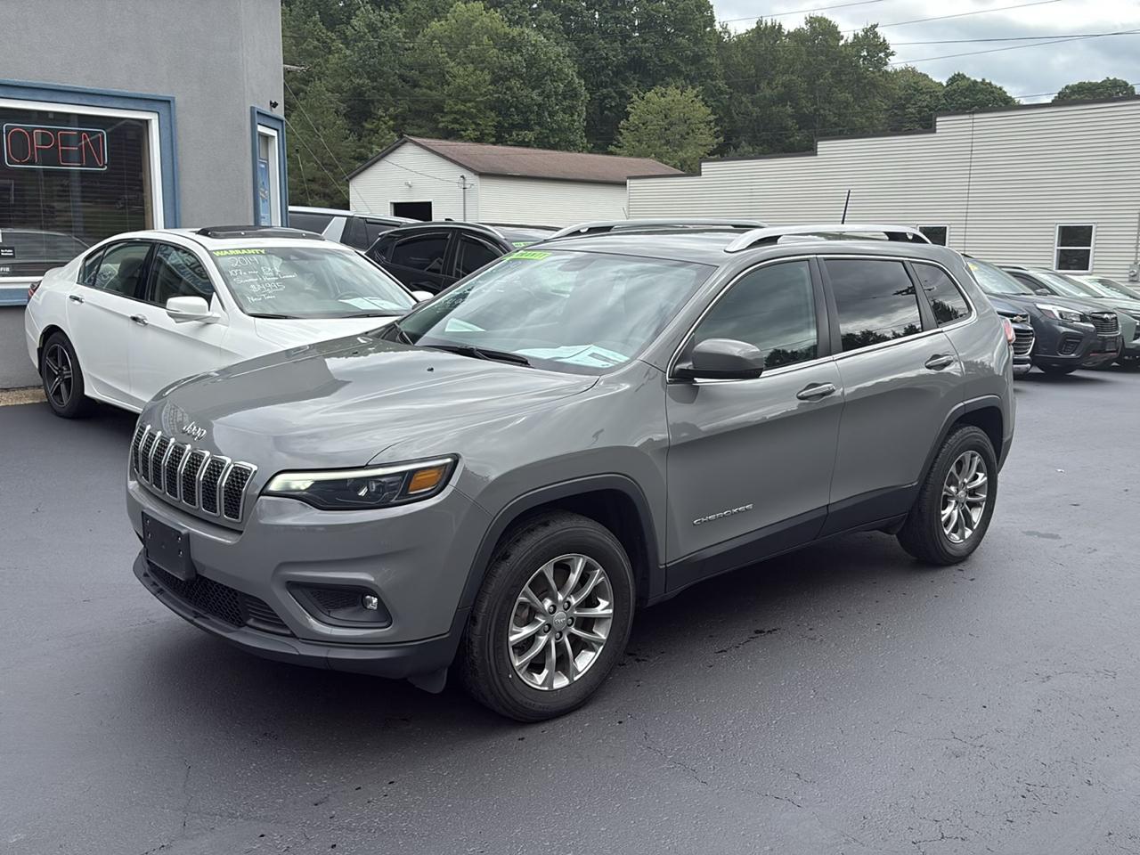 jeep cherokee 2019 1C4PJMLB7KD355050 image jeep cherokee 2019 1C4PJMLB7KD355050 image