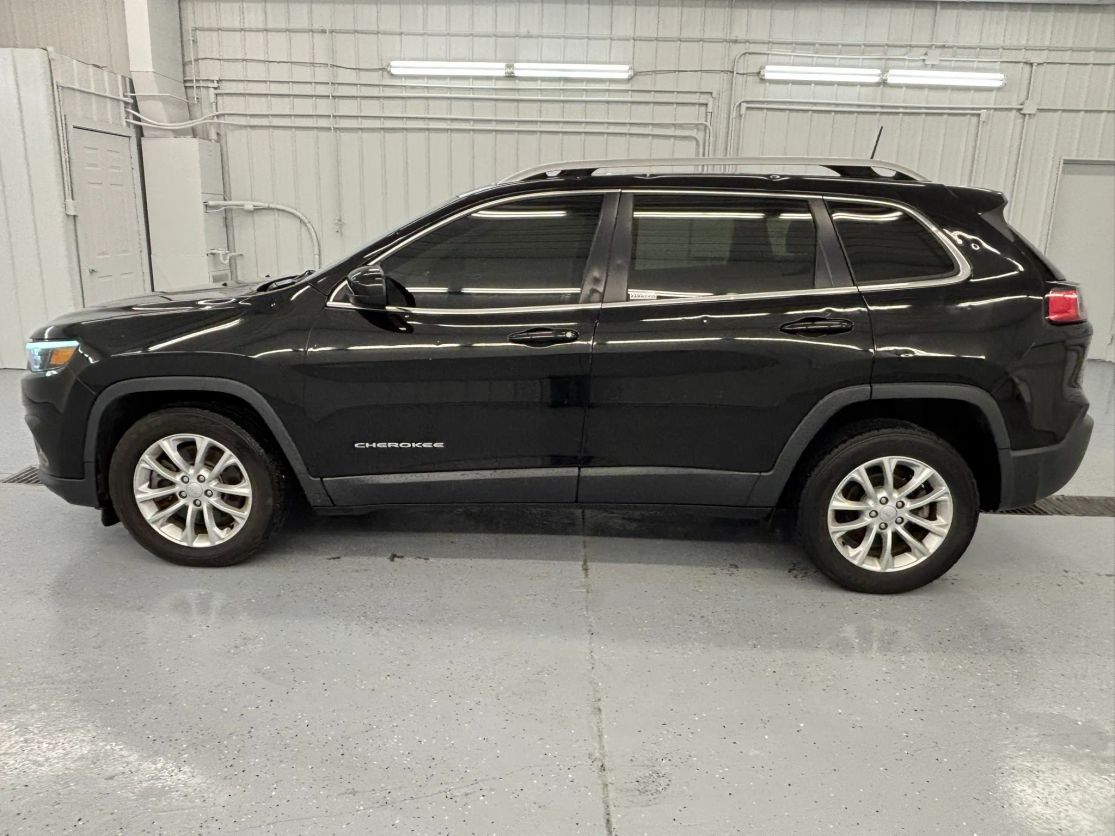 jeep cherokee 2019 1C4PJLCB7KD370867 image jeep cherokee 2019 1C4PJLCB7KD370867 image