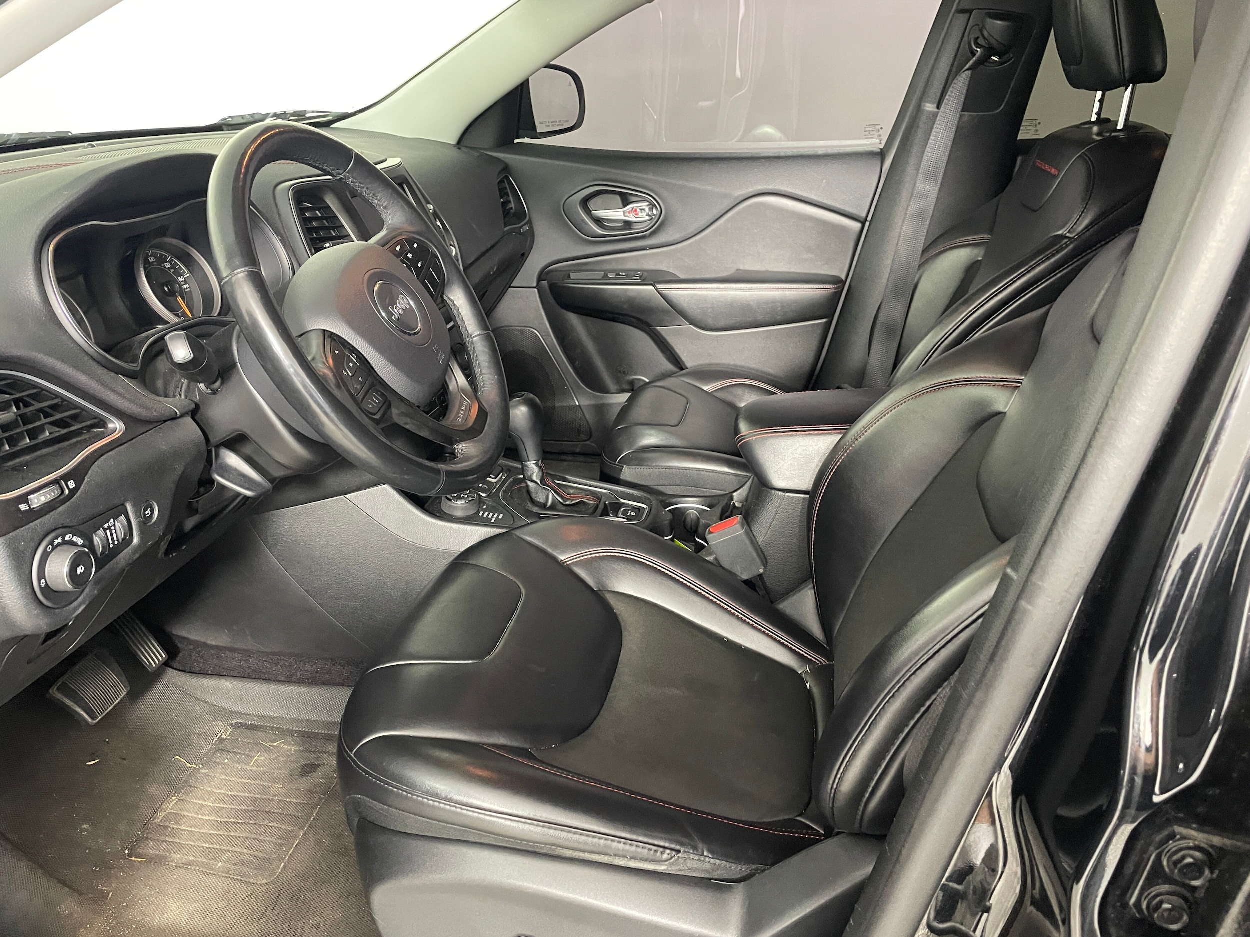 jeep cherokee 2019 1C4PJMBX8KD139981 image jeep cherokee 2019 1C4PJMBX8KD139981 image