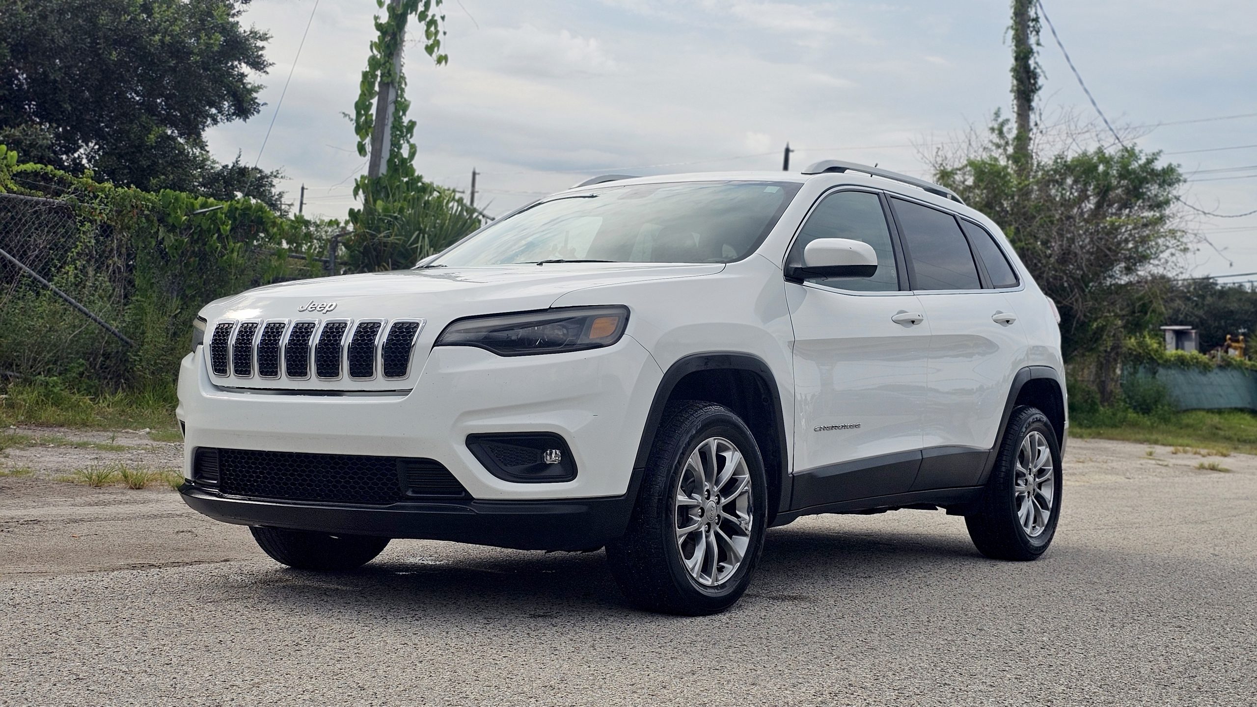 jeep cherokee 2019 1C4PJLLN4KD147633 image jeep cherokee 2019 1C4PJLLN4KD147633 image