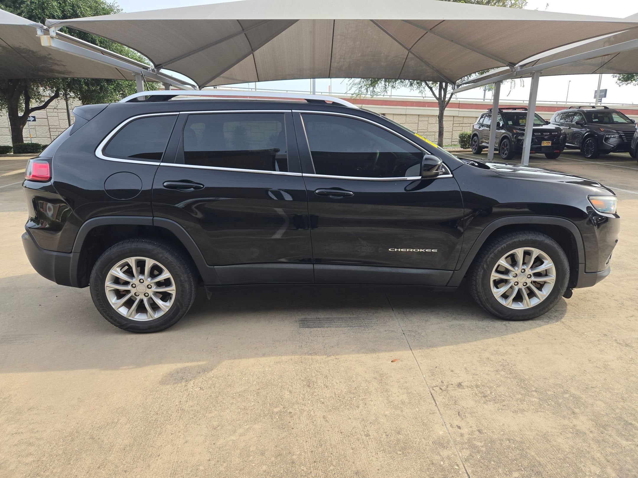 jeep cherokee 2019 1C4PJLCB7KD285740 image jeep cherokee 2019 1C4PJLCB7KD285740 image
