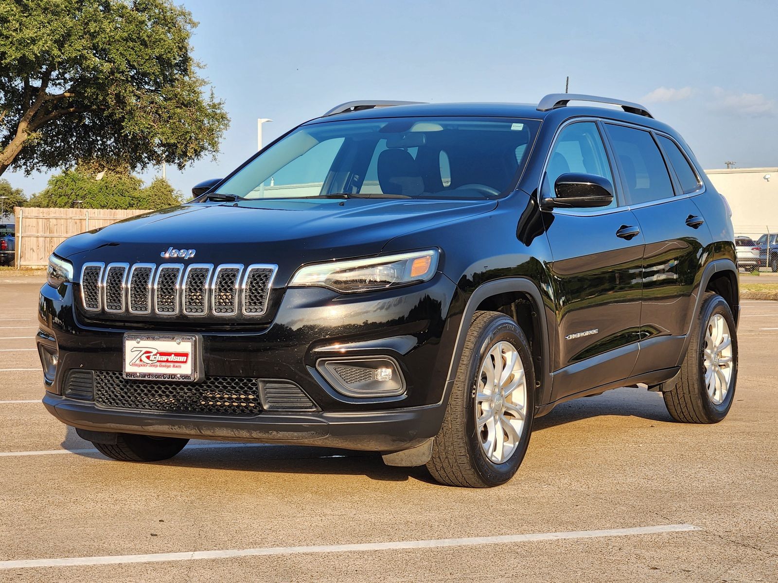 jeep cherokee 2019 1C4PJLCBXKD346451 image jeep cherokee 2019 1C4PJLCBXKD346451 image