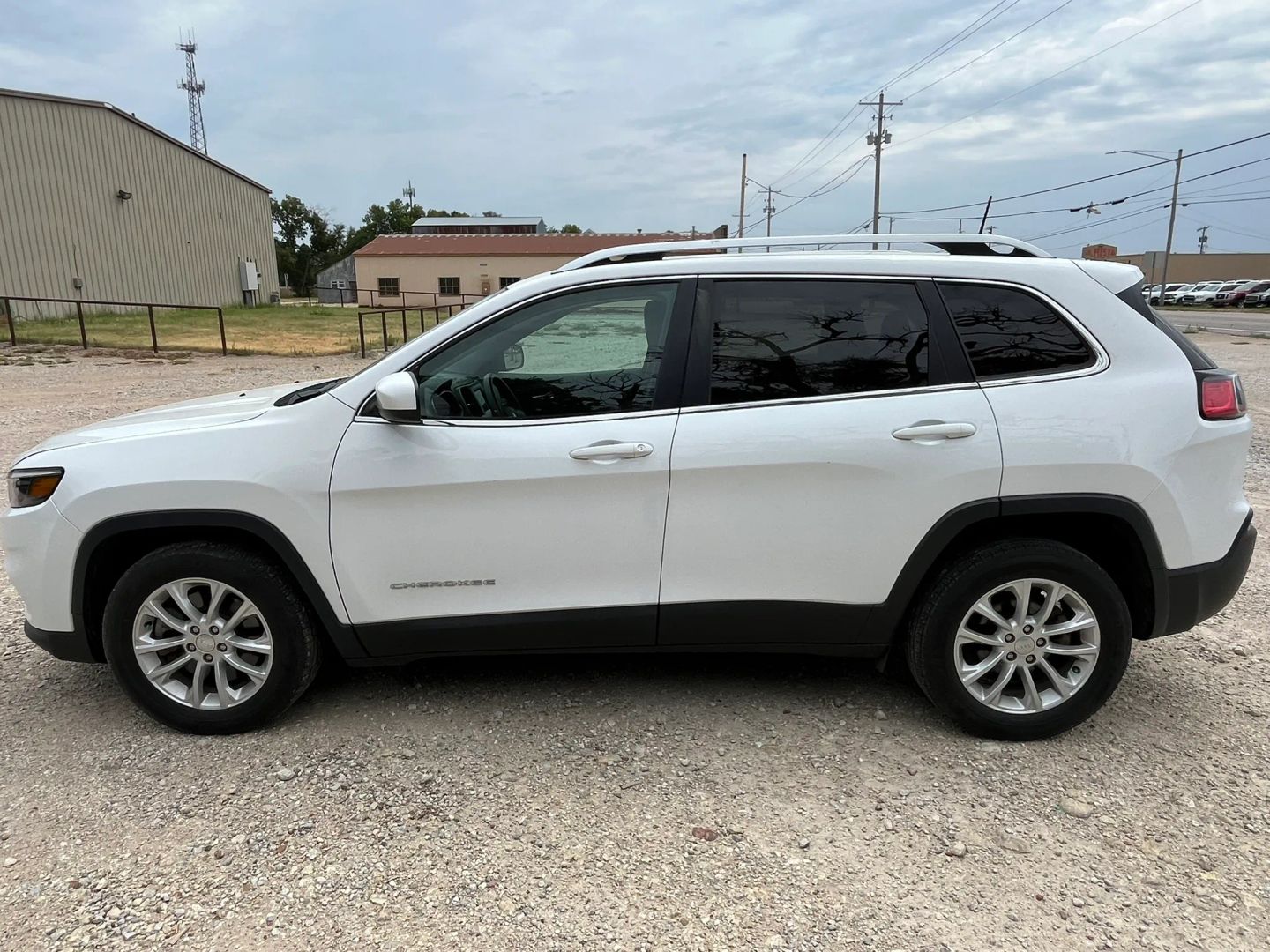 jeep cherokee 2019 1C4PJLCB7KD405925 image jeep cherokee 2019 1C4PJLCB7KD405925 image