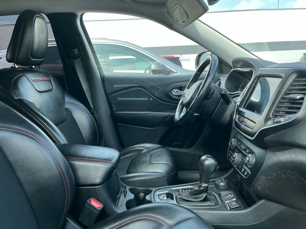 jeep cherokee 2019 1C4PJMBX3KD298245 image jeep cherokee 2019 1C4PJMBX3KD298245 image