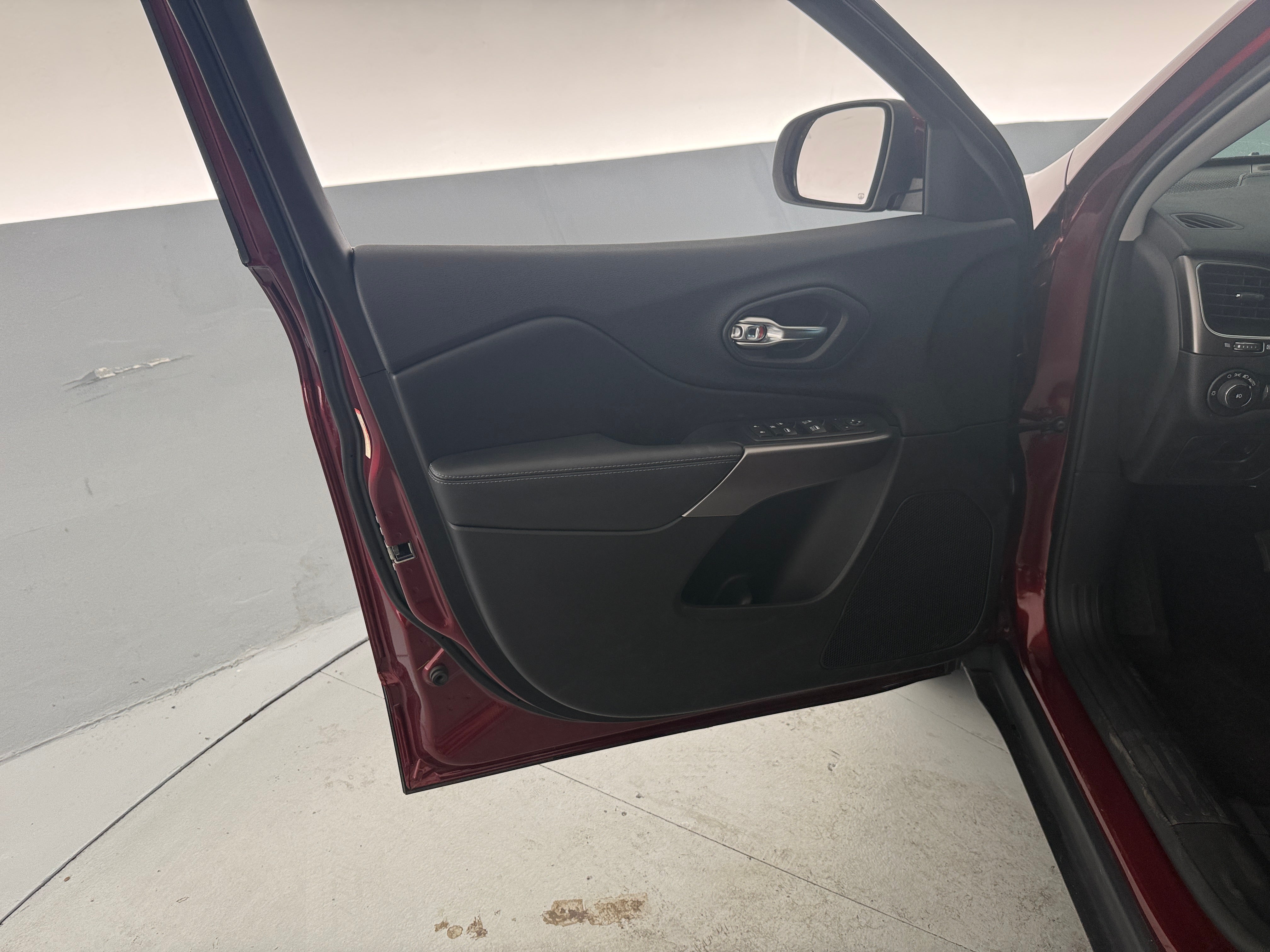 jeep cherokee 2019 1C4PJLLX7KD435096 image jeep cherokee 2019 1C4PJLLX7KD435096 image