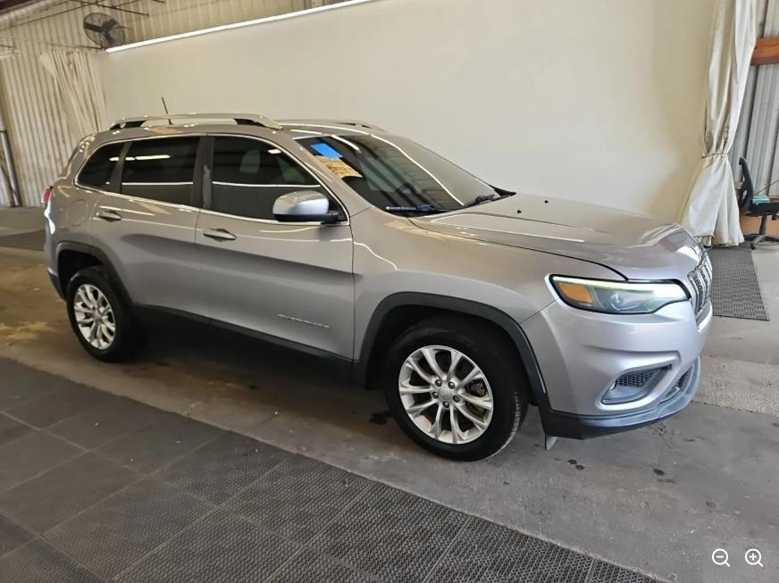 jeep cherokee 2019 1C4PJLCB0KD285949 image jeep cherokee 2019 1C4PJLCB0KD285949 image