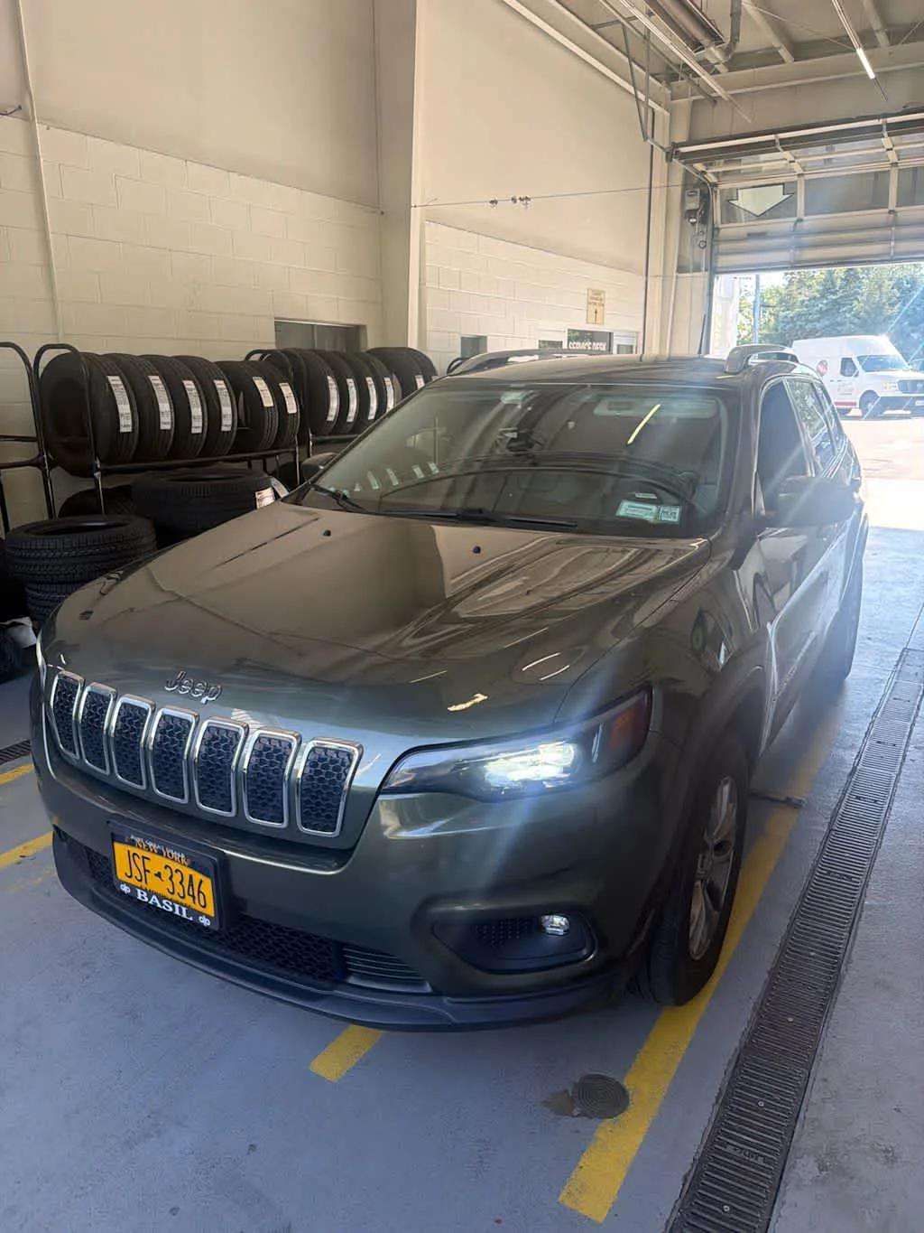 jeep cherokee 2019 1C4PJMLB2KD378882 image jeep cherokee 2019 1C4PJMLB2KD378882 image