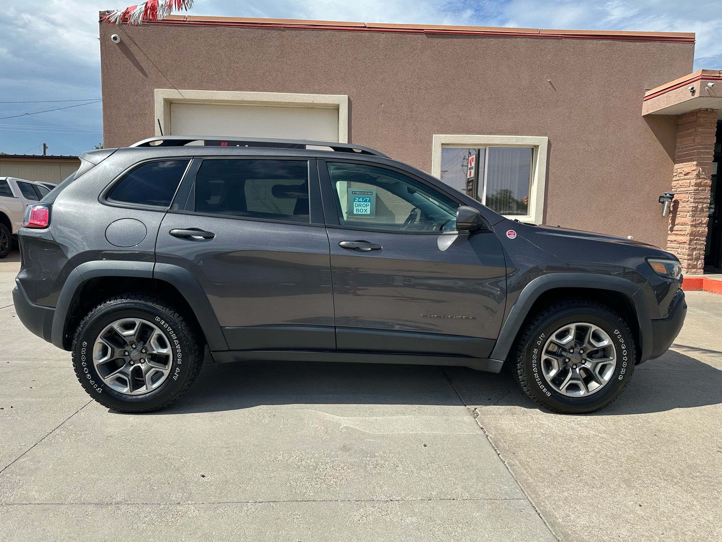 jeep cherokee 2019 1C4PJMBX3KD432042 image jeep cherokee 2019 1C4PJMBX3KD432042 image