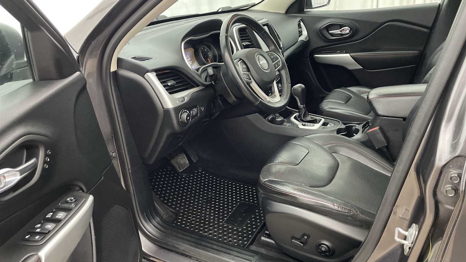 jeep cherokee 2018 1C4PJMBX8JD529218 image jeep cherokee 2018 1C4PJMBX8JD529218 image