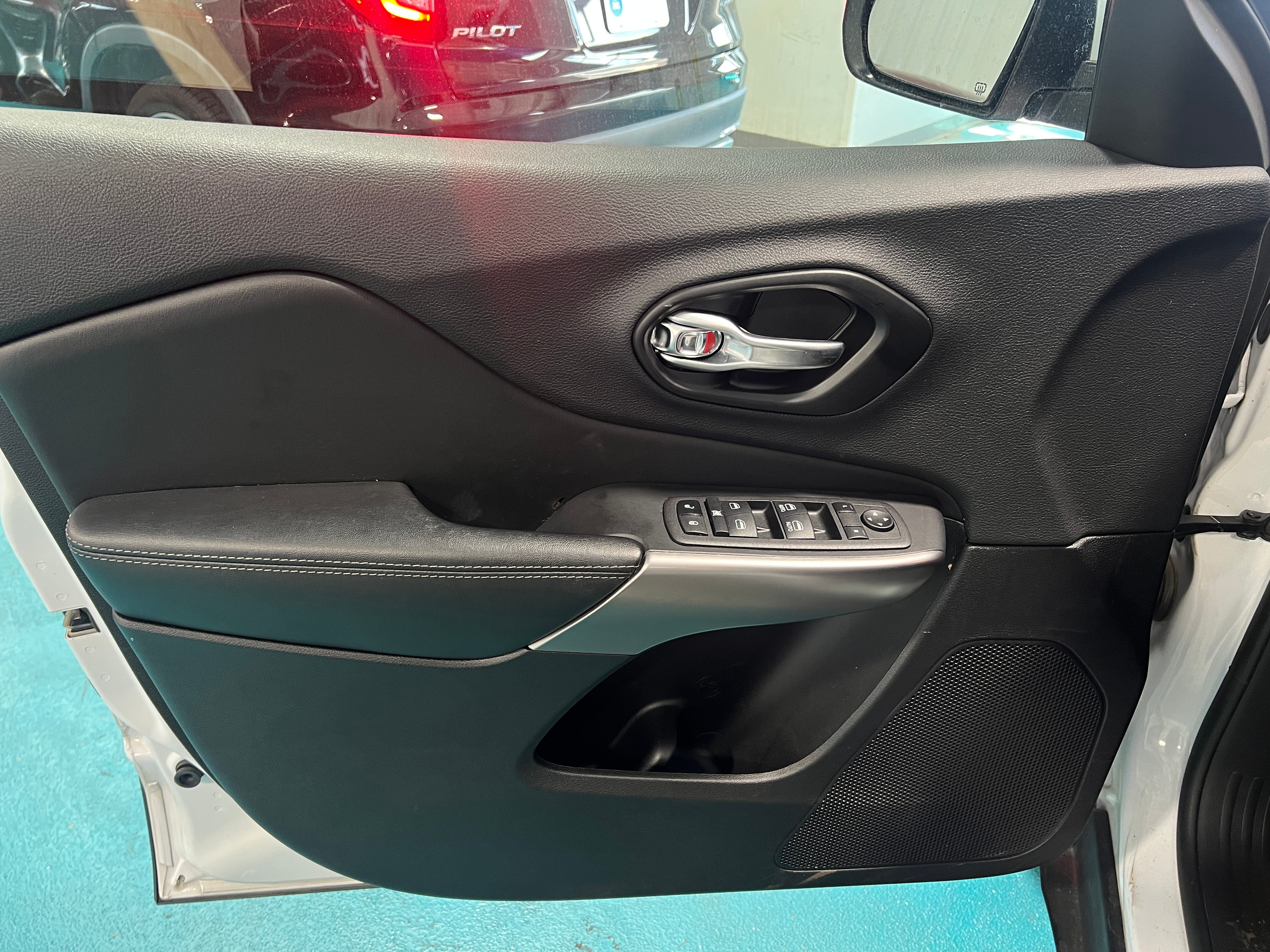 jeep cherokee 2021 1C4PJMMX8MD244150 image jeep cherokee 2021 1C4PJMMX8MD244150 image