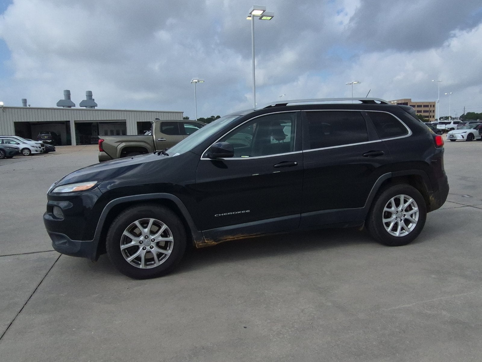 jeep cherokee 2017 1C4PJLCB4HW540843 image