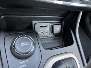 jeep cherokee 2017 1C4PJMDB3HD224060 image jeep cherokee 2017 1C4PJMDB3HD224060 image