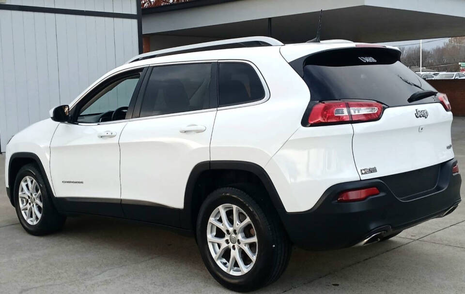 jeep cherokee 2017 1C4PJLCB1HD231892 image jeep cherokee 2017 1C4PJLCB1HD231892 image