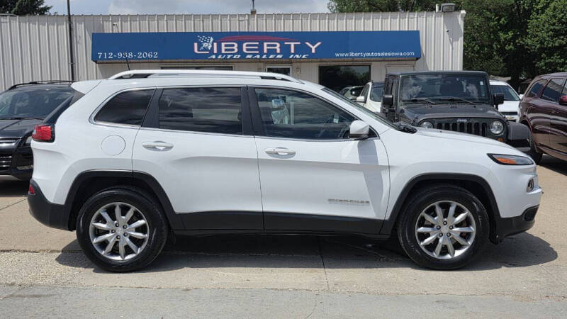 jeep cherokee 2017 1C4PJMDB7HD228807 image jeep cherokee 2017 1C4PJMDB7HD228807 image