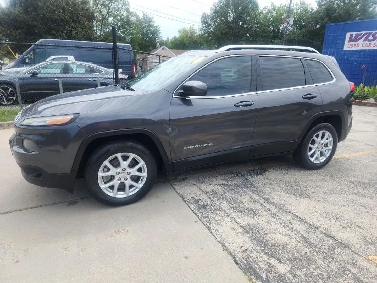 jeep cherokee 2014 1C4PJLCB1EW299495 image jeep cherokee 2014 1C4PJLCB1EW299495 image