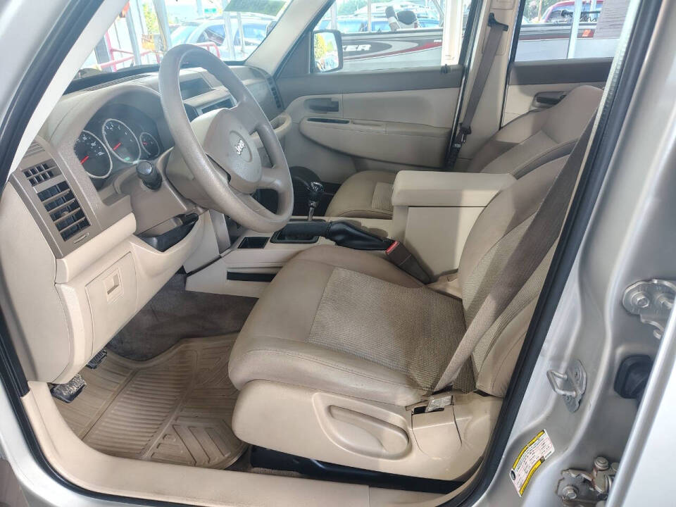 jeep liberty 2008 1J8GP28K08W134004 image jeep liberty 2008 1J8GP28K08W134004 image