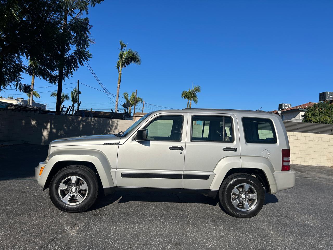 jeep liberty 2008 1J8GP28K08W170601 image jeep liberty 2008 1J8GP28K08W170601 image