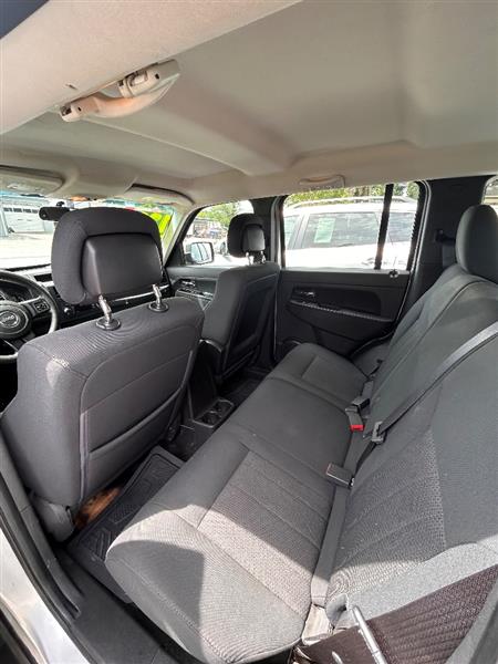 jeep liberty 2012 1C4PJMAK3CW104213 image jeep liberty 2012 1C4PJMAK3CW104213 image