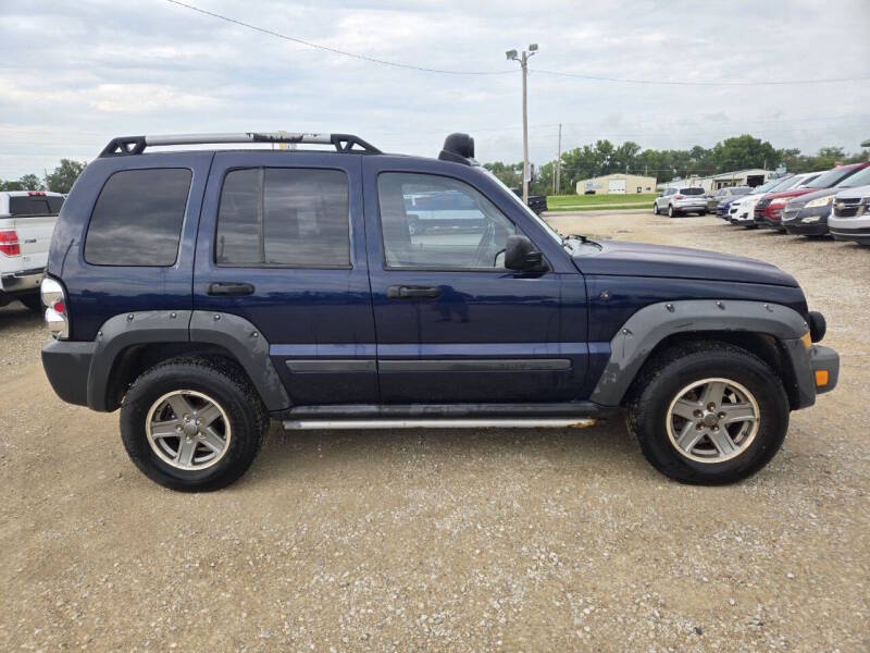 jeep liberty 2006 1J8GL38K16W105352 image jeep liberty 2006 1J8GL38K16W105352 image