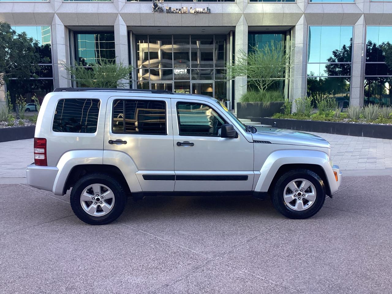 jeep liberty 2011 1J4PN2GK3BW594032 image jeep liberty 2011 1J4PN2GK3BW594032 image