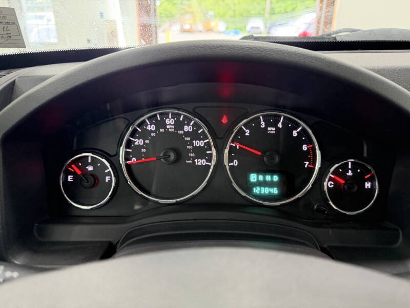 jeep liberty 2010 1J4PN2GK3AW130883 image jeep liberty 2010 1J4PN2GK3AW130883 image
